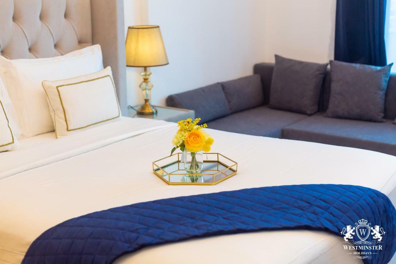 Westminster Claren Tower - Downtown Apartment Дубай Екстериор снимка
