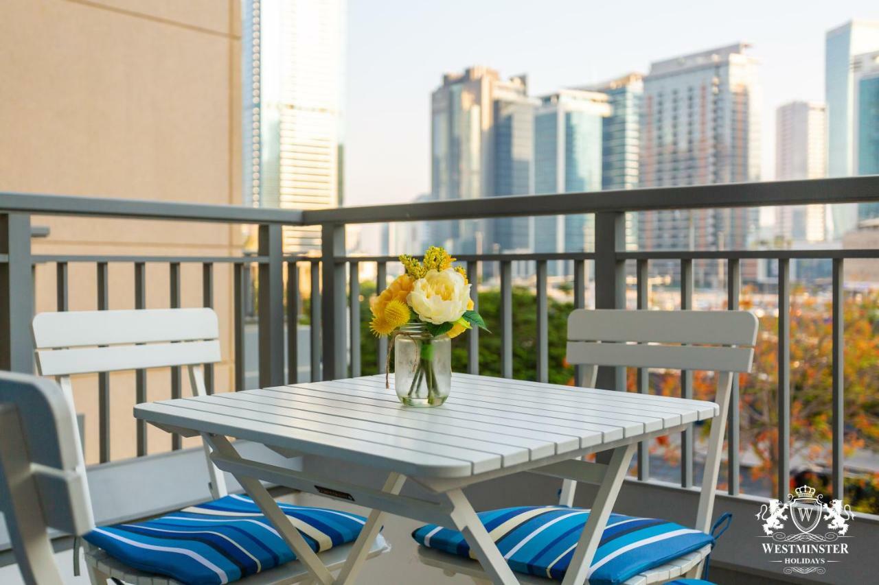 Westminster Claren Tower - Downtown Apartment Дубай Екстериор снимка
