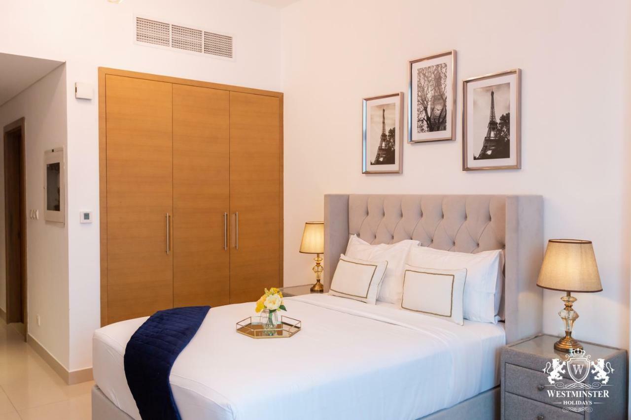 Westminster Claren Tower - Downtown Apartment Дубай Екстериор снимка