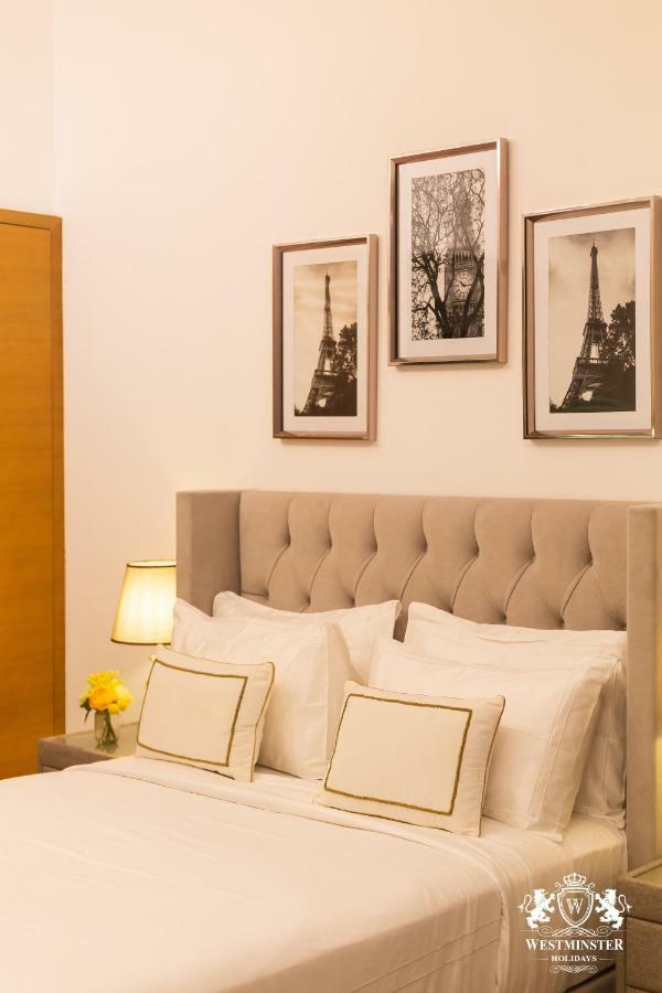 Westminster Claren Tower - Downtown Apartment Дубай Екстериор снимка
