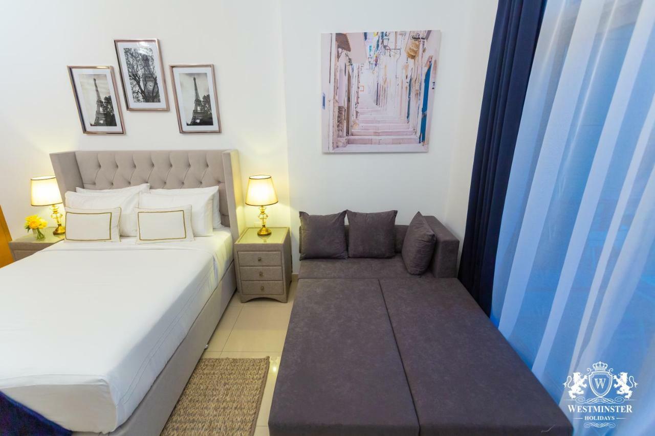 Westminster Claren Tower - Downtown Apartment Дубай Екстериор снимка